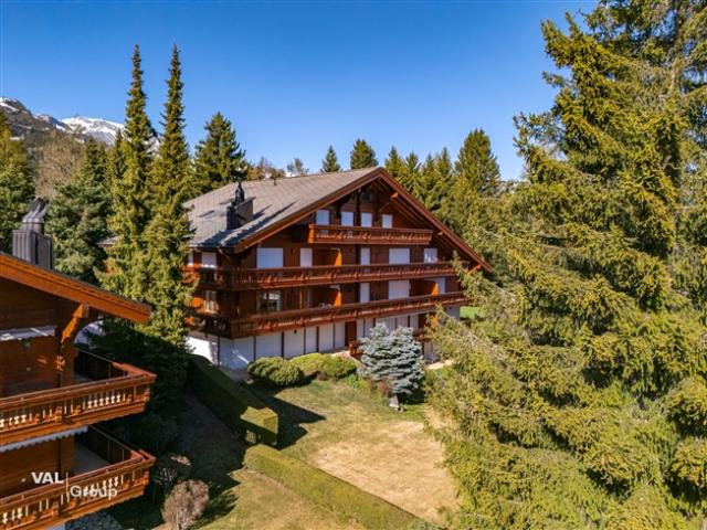 Alpenwohnung mit Blick auf den Etang Blanc in Crans Montana
