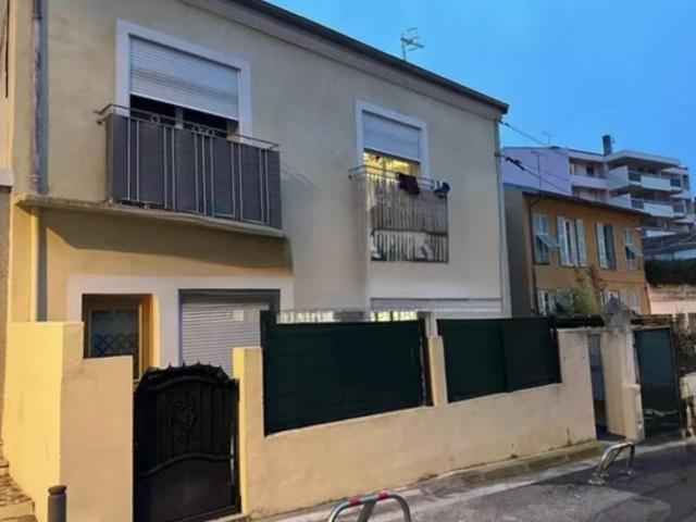 ALPES MARITIMES 06 NICE A VENDRE STUDIO AVEC TERRASSE