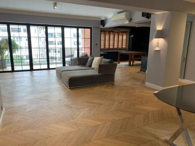 ALPINE COURT 嘉賢大廈