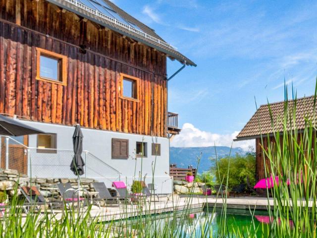 Alpine Eleganz trifft modernen Komfort – Chalet, Apartmenthaus oder privates Refugium in Naturlage