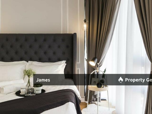[Alpinia Residence] New Unit,Freehold, Ready Move In, Doorstep Shop, Free Furnished