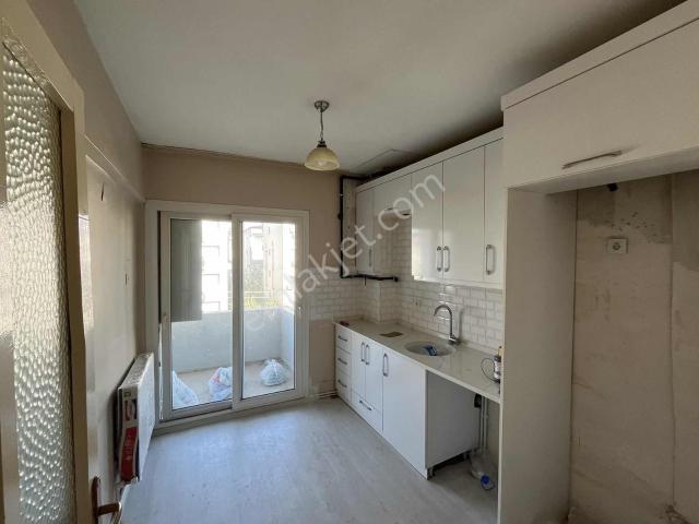 Alpkent Mahallesinde İçi Tadilatlı 3+1 Daire