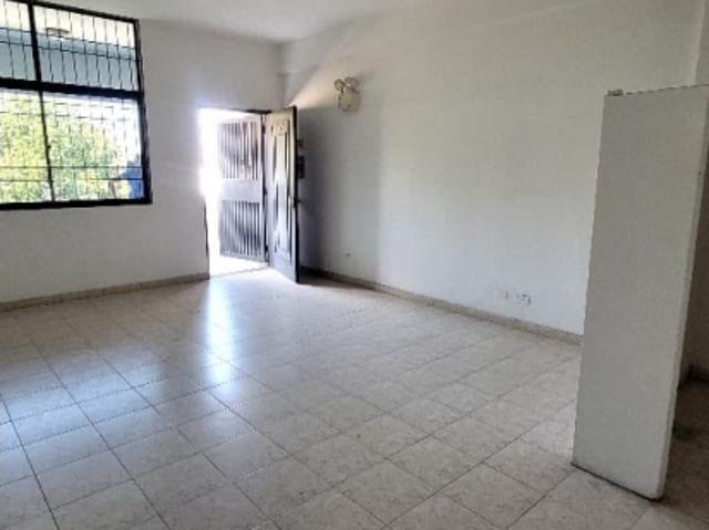 Alquila Oficina Comercial Zona Industrial Castillito C.C. Autana