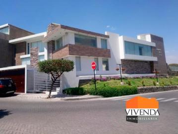 ALQUILA ESTA HERMOSA CASA EN RESIDENCIAL EXCLUSIVA DE CAYMA