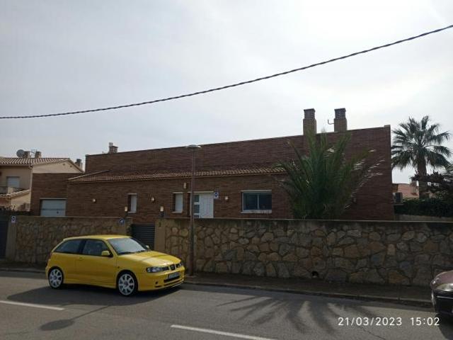 Alquiler 4 Dormitorio Casa Mont Mont DLS82463133