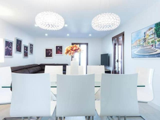 Alquiler 4 Dormitorio Apartamentos Sevilla Sevilla DS103092163
