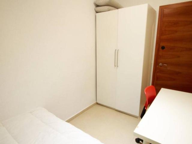 Alquiler 4 Dormitorio Shared Living/Roommate Barcelona Barcelona DLS99520626