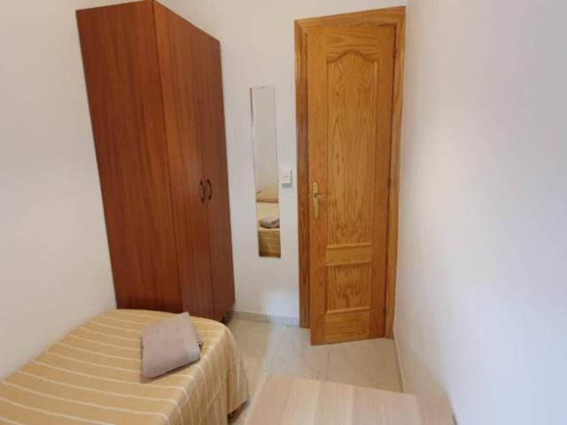 Alquiler 4 Dormitorio Shared Living/Roommate Granada Granada DS101816789