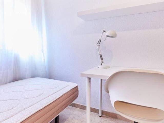 Alquiler 4 Dormitorio Shared Living/Roommate Seville Seville DLS101770929