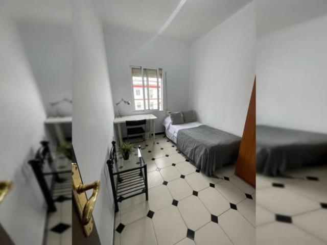 Alquiler 4 Dormitorio Shared Living/Roommate Seville Seville DS101821154