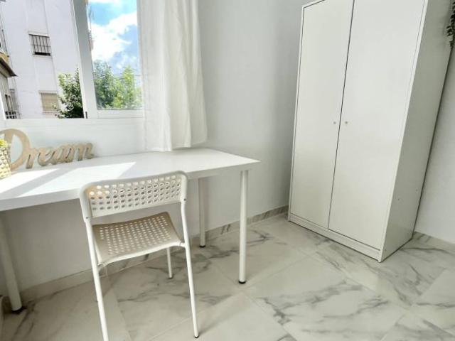 Alquiler 4 Dormitorio Shared Living/Roommate Seville Seville DS103217887