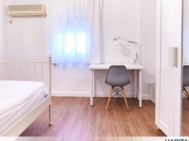 Alquiler 4 Dormitorio Shared Living/Roommate Seville Seville DS68208135