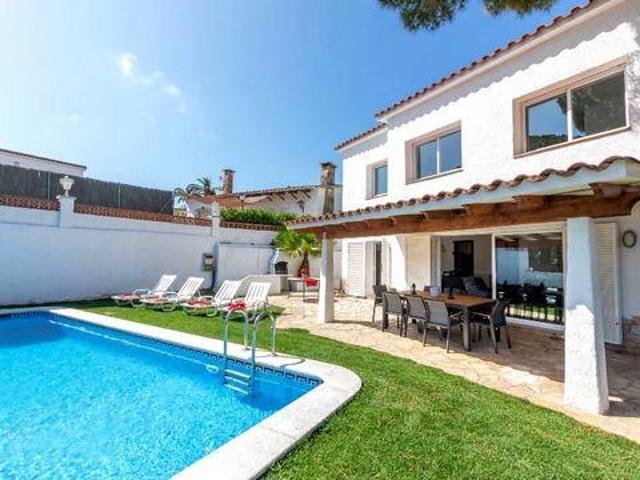 Alquiler 4 Dormitorio Villa Lloret De Mar CataluñaCatalonia DS98303411