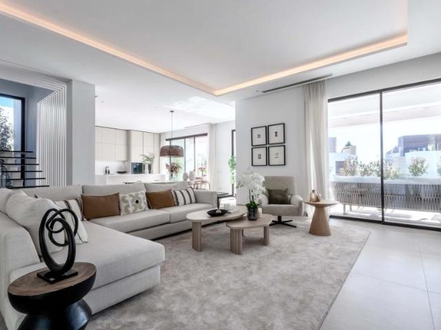 Alquiler 4 Dormitorio Villa Málaga Andalusia DLS100309921