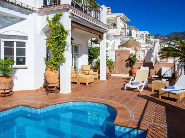 Alquiler 4 Dormitorio Villa Nerja Andalucía DS98303667