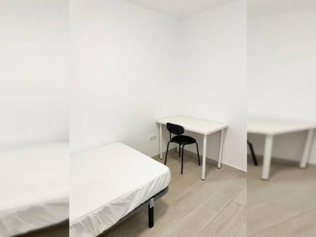 Alquiler 5 Dormitorio Shared Living/Roommate Malaga Malaga DS87983477