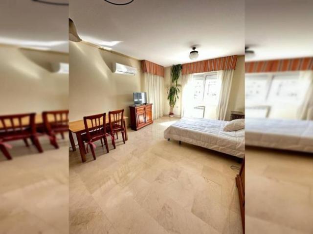Alquiler 5 Dormitorio Shared Living/Roommate Granada Granada DS103925553