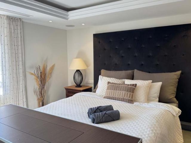 Alquiler 5 Dormitorio Villa Málaga Andalusia DLS100038898
