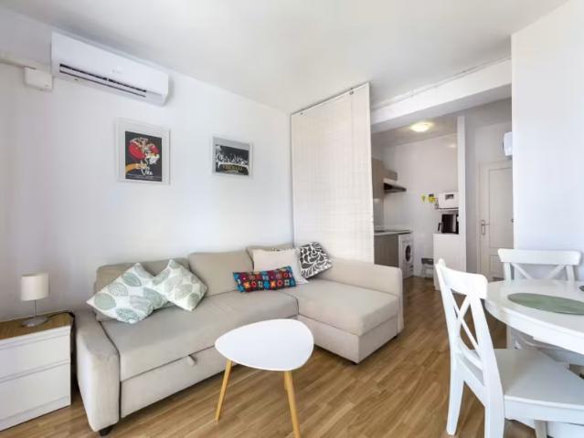 Alquiler 1 Dormitorio Apartamentos Almería Almería DLS97912641