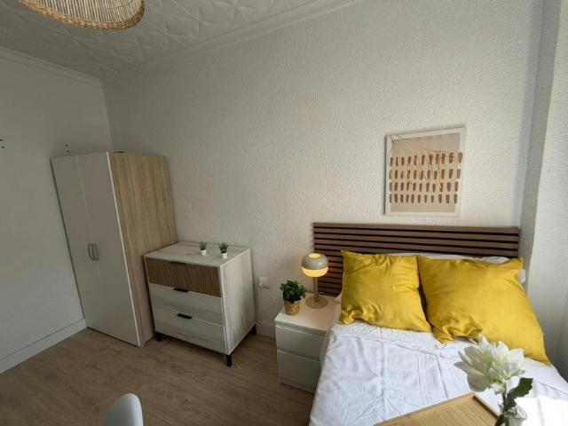 Alquiler 1 Dormitorio Shared Living/Roommate Alicante Alicante DLS102145303