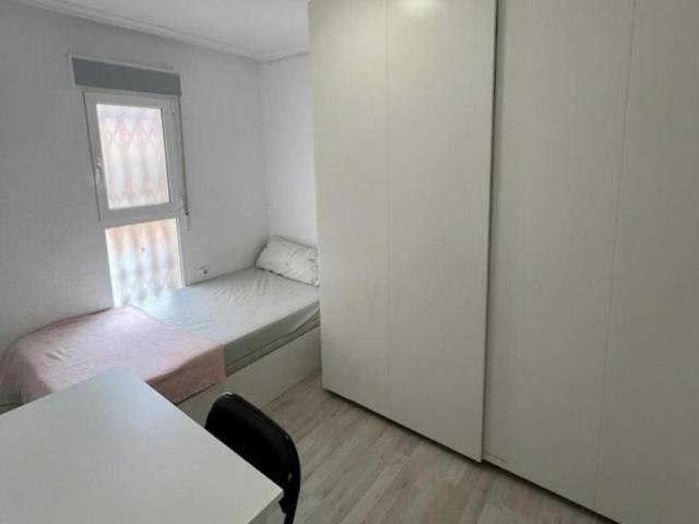 Alquiler 1 Dormitorio Shared Living/Roommate L'Hospitalet De Llobregat L'Hospitalet De Llobregat DS102145311