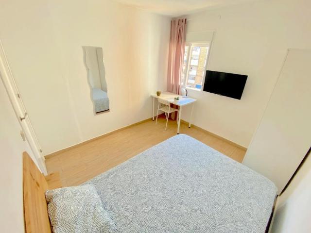 Alquiler 1 Dormitorio Shared Living/Roommate Sevilla Sevilla DS102436404