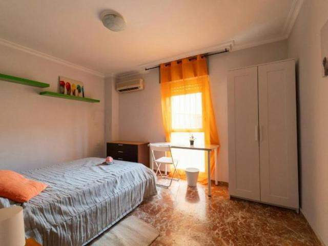 Alquiler 1 Dormitorio Shared Living/Roommate Sevilla Sevilla DS103696095