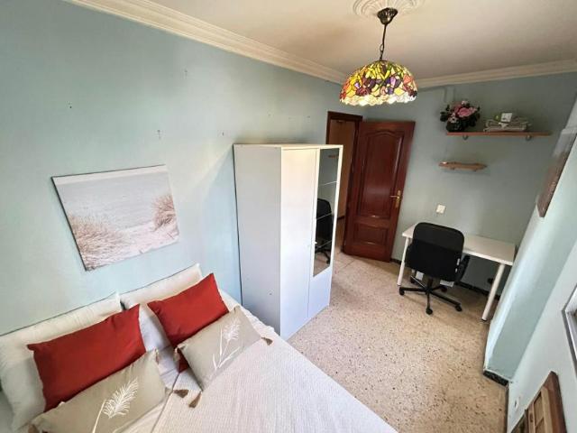 Alquiler 1 Dormitorio Shared Living/Roommate Sevilla Sevilla DS104796138