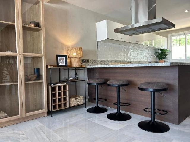 Alquiler 3 Dormitorio Casa Málaga Andalusia DLS100038788