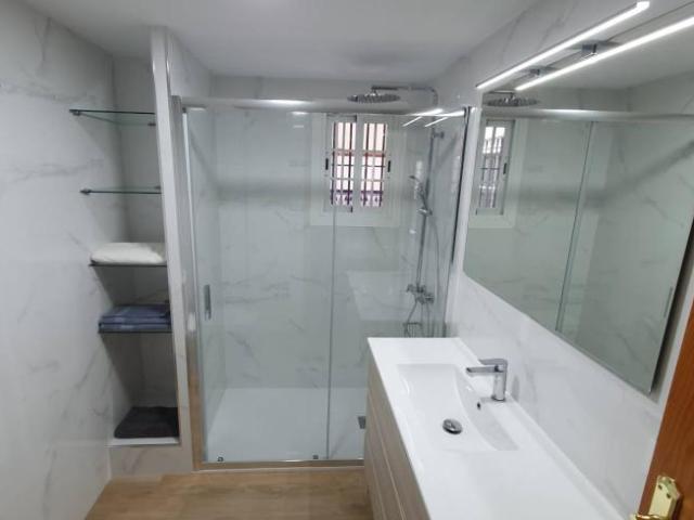 Alquiler 3 Dormitorio Apartamentos Seville Seville DLS101836371