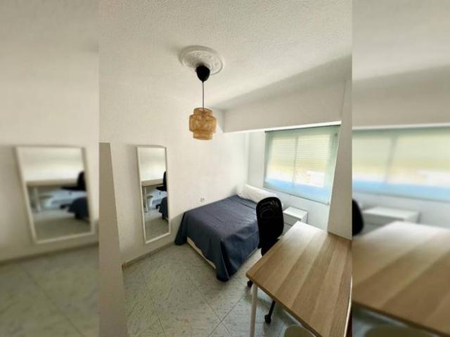 Alquiler 3 Dormitorio Shared Living/Roommate Almeria Almeria DLS92790239