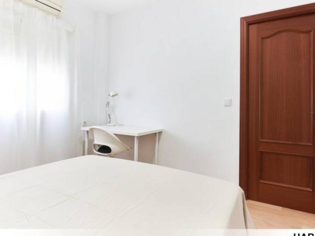 Alquiler 3 Dormitorio Shared Living/Roommate Seville Seville DLS94864057