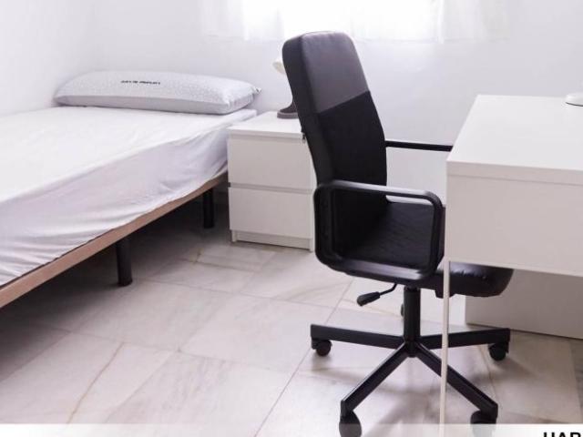 Alquiler 3 Dormitorio Shared Living/Roommate Seville Seville DS101853685