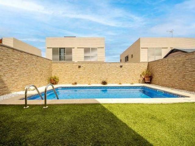 Alquiler 3 Dormitorio Villa Cambrils CataluñaCatalonia DS98303560