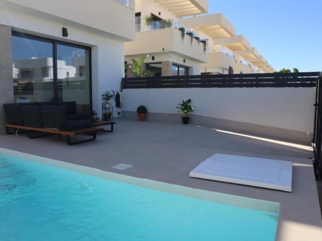 Alquiler 3 Dormitorio Villa Los Montesinos Alicante DLS100041134
