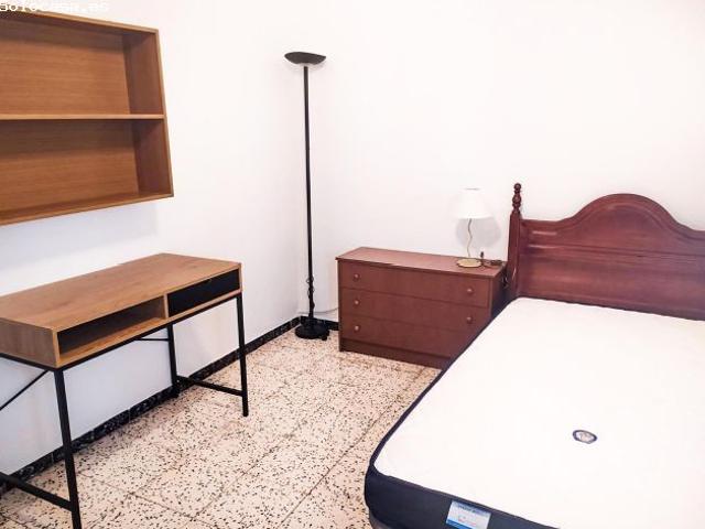 Alquiler temporada escolar piso 3 dormitorios