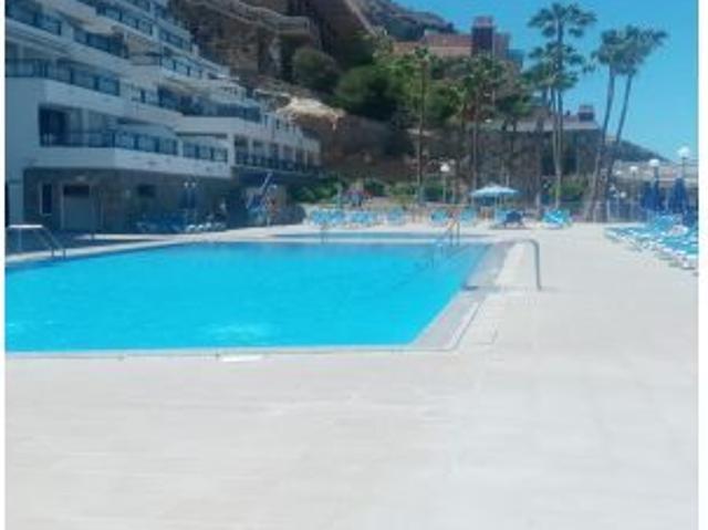 Alquiler temporal en Vista Taurito: terraza de 28 m2 y vistas para recordar