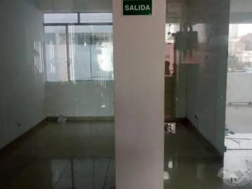 ALQUILER TIENDA COMERCIAL MIRAFLORES, CERCA AL PARQUE KENEDY