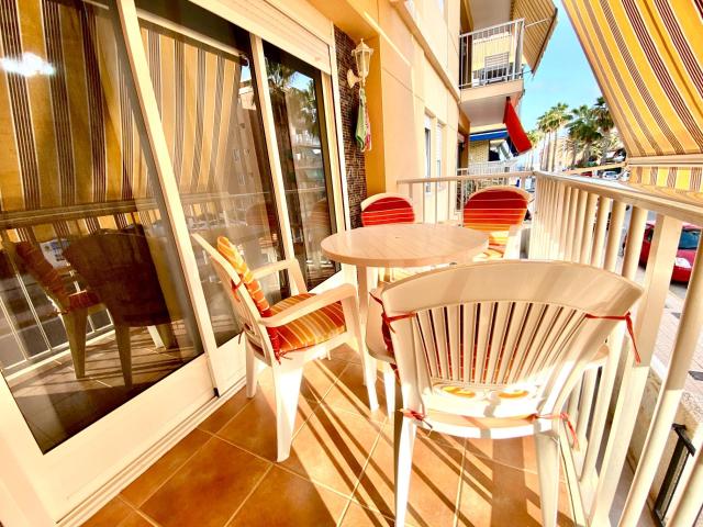 Alquiler temporal del 6 de septiembre al 25 de junio de 2027 en Santa Pola con terraza