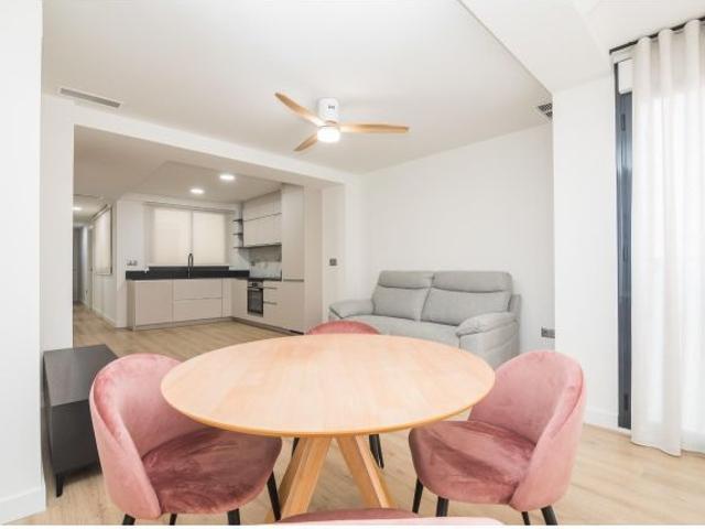 ALQUILER VIVIENDA 3 HAB NUEVA AMUEBLADA EN CORAZON DE JESUS