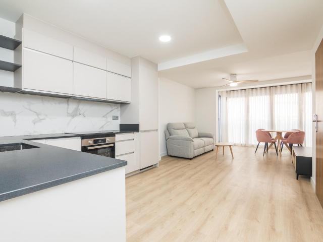 ALQUILER VIVIENDA 3 HAB NUEVA AMUEBLADA EN CORAZON DE JESUS