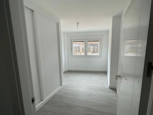 ALQUILER VIVIENDA CON PISCINA EN MECO