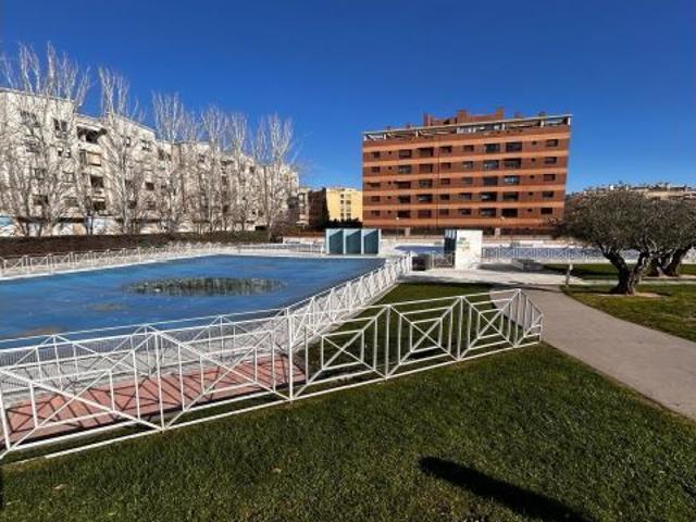 Alquiler Vivienda Residencial la Pineda, zona Calle Yecora