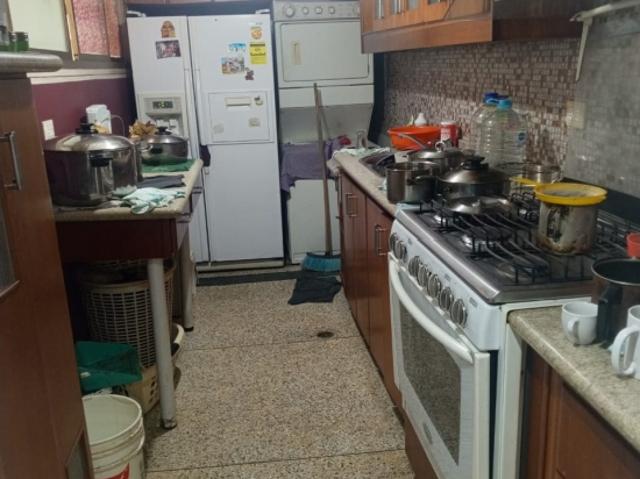 Alquiler Amplio Apto. Av lecuna