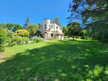 Alquiler Anual Casa 4 Ambientes En El Bosque Country Club Campana de 180 m m