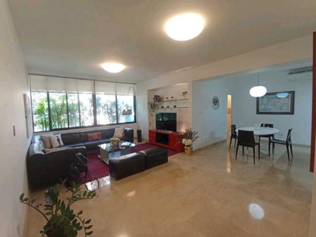 Alquiler apartamento.Campo Alegre 90 M2