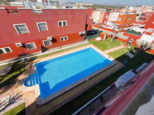 Alquiler apartamento con aire acondicionado, solarium
