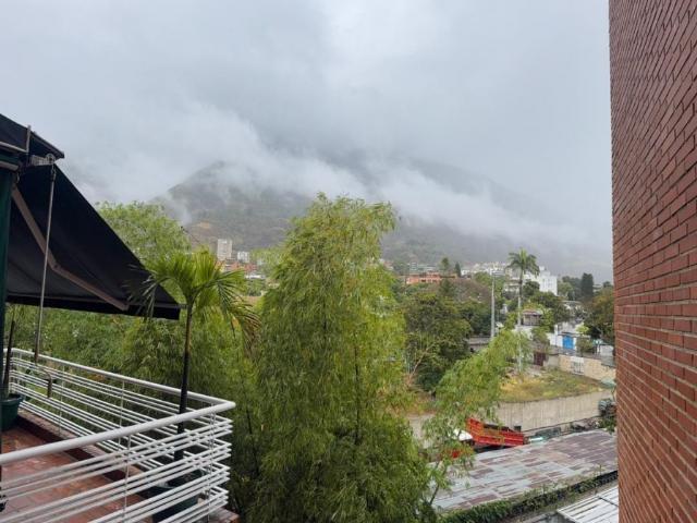 Alquiler Apartamento en Altamira. Vista Seguridad