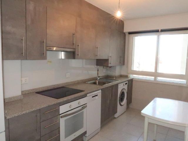 Alquiler Apartamento en Avda. Ronda de Outeiro, A Coruña