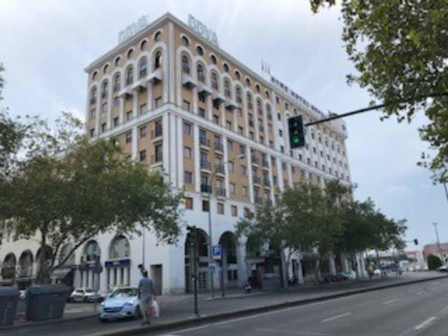 ALQUILER APARTAMENTO EN EDIFICIO PORTICO